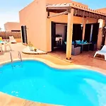 Villa Dar Nur Ideal For Families, Couples, And Digital Nomads With Private Pool Bbq Solarium *